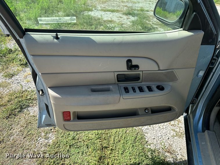 image for item ML9257 2009 Ford Crown Victoria LX