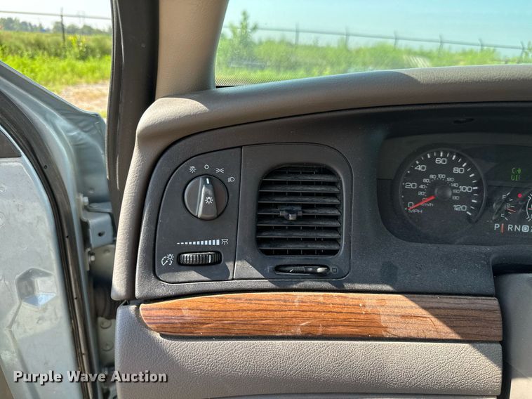 image for item ML9257 2009 Ford Crown Victoria LX