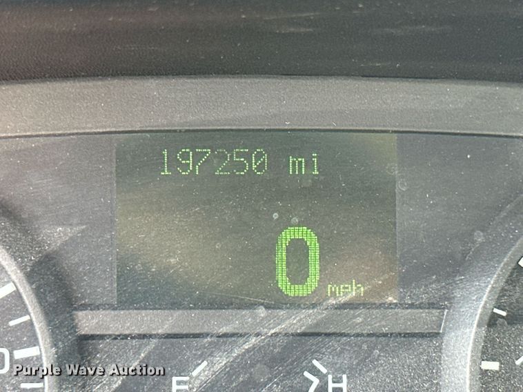 image for item ML9257 2009 Ford Crown Victoria LX