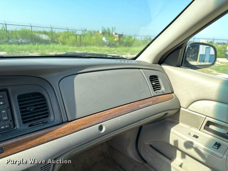 image for item ML9257 2009 Ford Crown Victoria LX