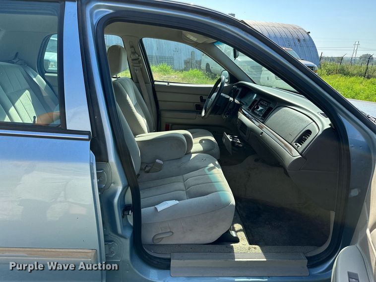 image for item ML9257 2009 Ford Crown Victoria LX