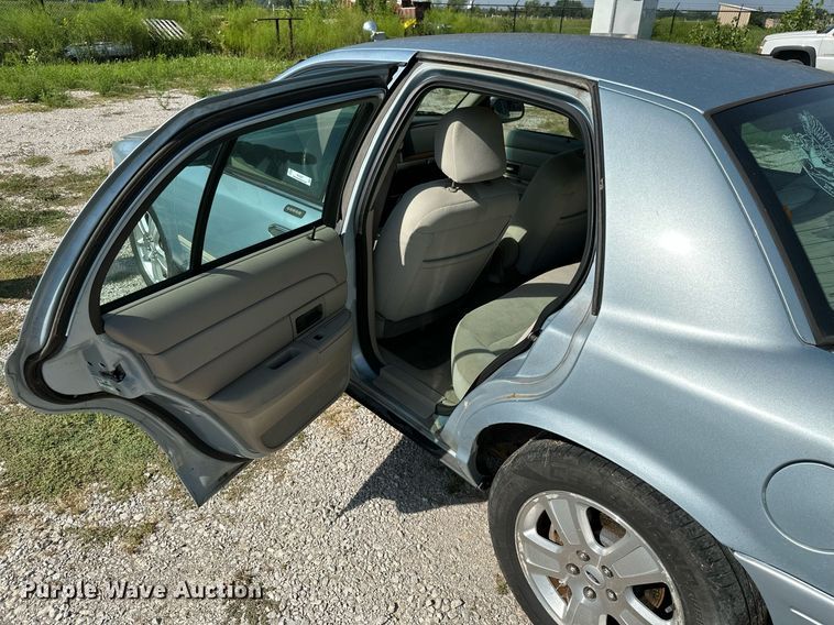 image for item ML9257 2009 Ford Crown Victoria LX