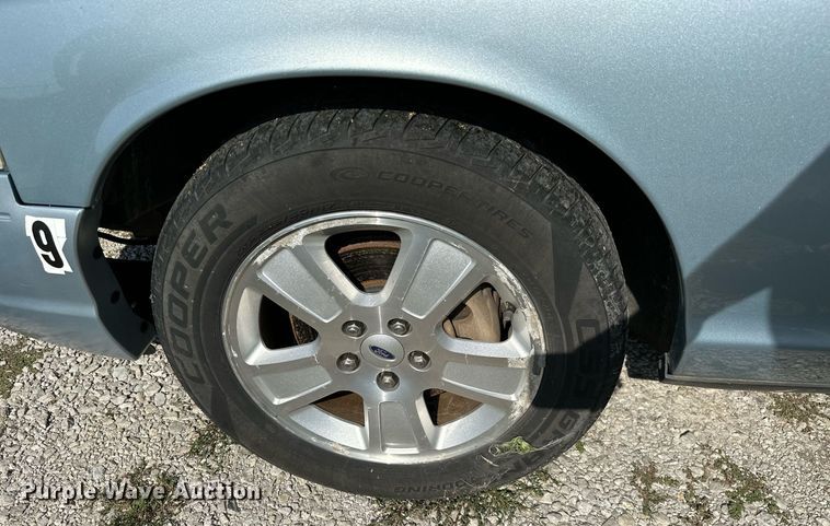 image for item ML9257 2009 Ford Crown Victoria LX