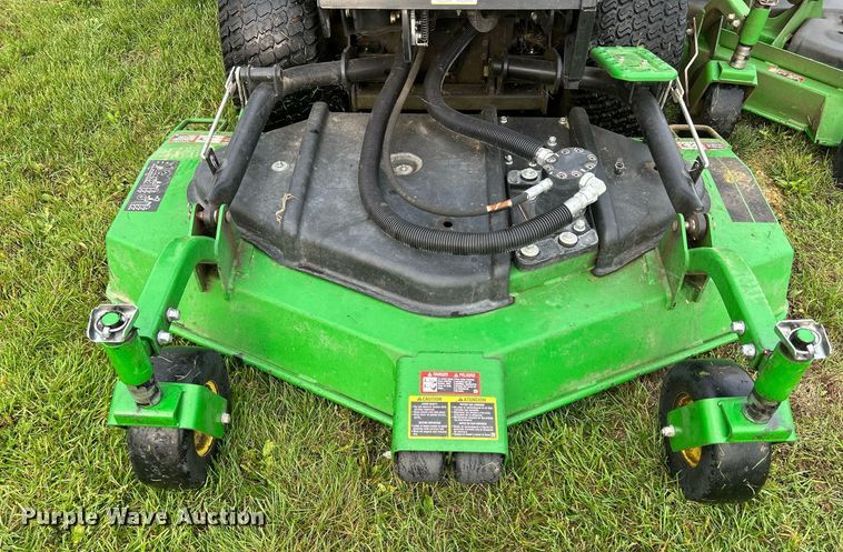 image for item MO9041 John Deere 1600 Turbo Series III  lawn mower