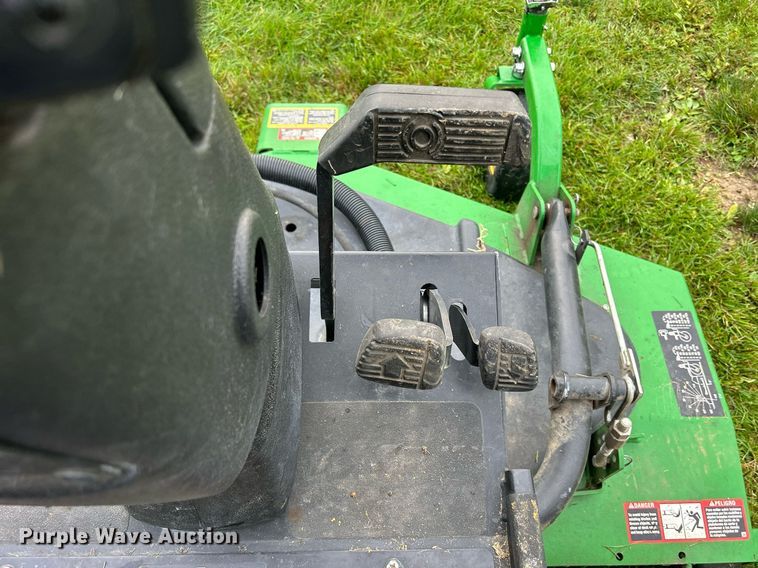 image for item MO9041 John Deere 1600 Turbo Series III  lawn mower