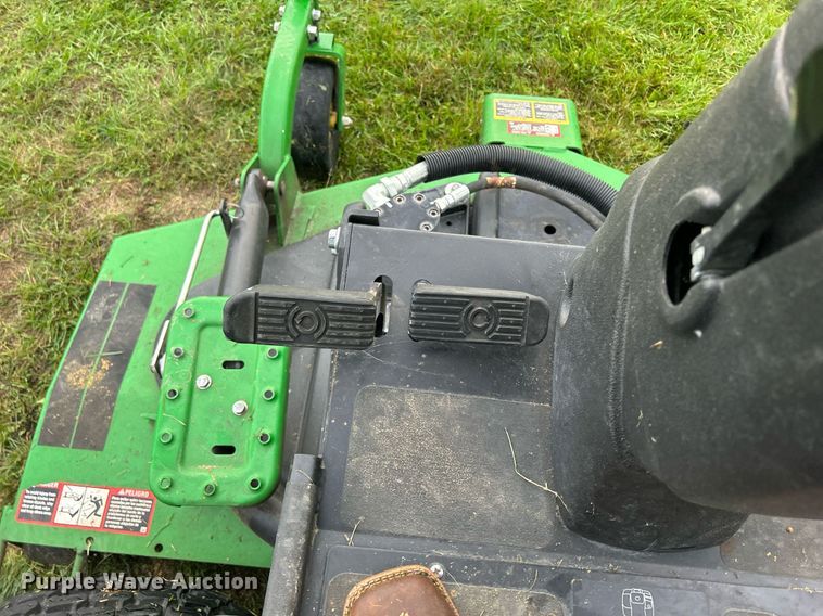 image for item MO9041 John Deere 1600 Turbo Series III  lawn mower