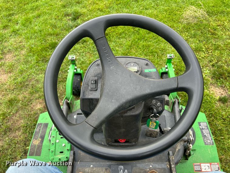 image for item MO9041 John Deere 1600 Turbo Series III  lawn mower