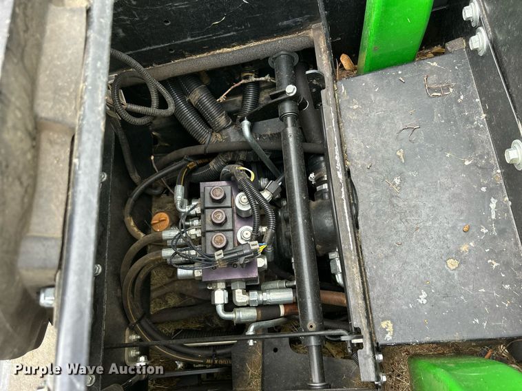 image for item MO9041 John Deere 1600 Turbo Series III  lawn mower