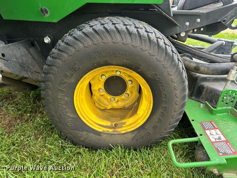 image for item MO9041 John Deere 1600 Turbo Series III  lawn mower