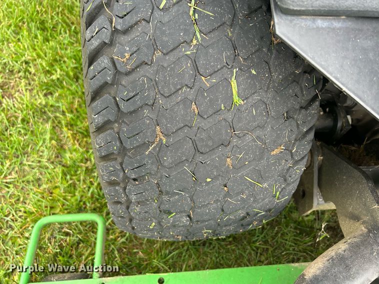 image for item MO9041 John Deere 1600 Turbo Series III  lawn mower