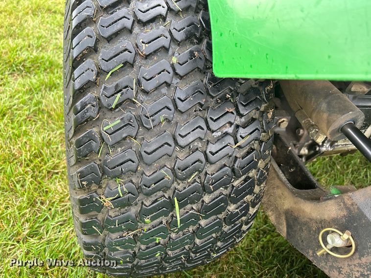 image for item MO9042 John Deere 1565  lawn mower