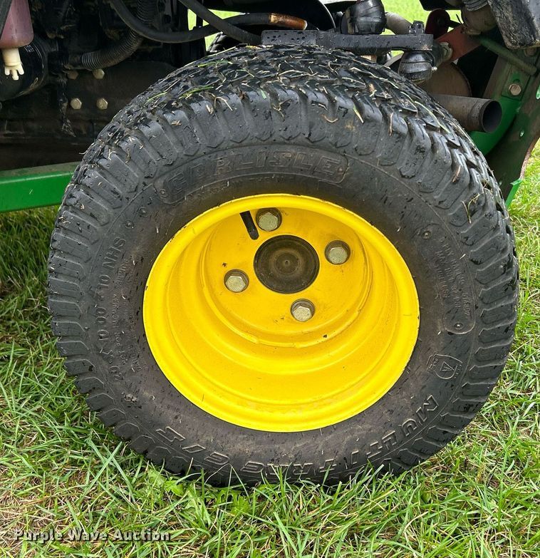 image for item MO9042 John Deere 1565  lawn mower