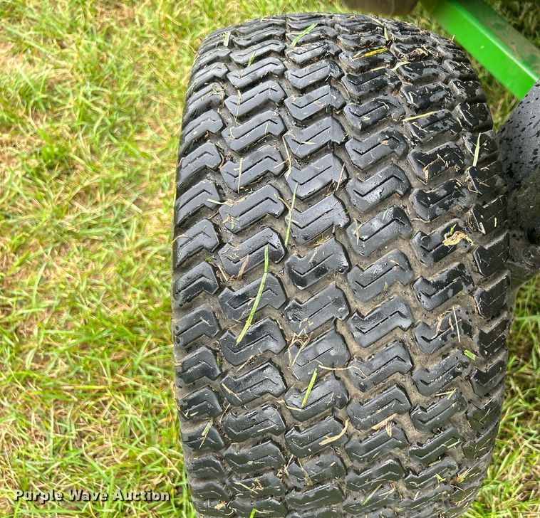 image for item MO9042 John Deere 1565  lawn mower