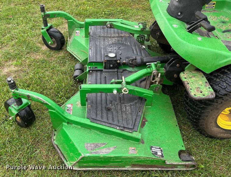 image for item MO9043 2016 John Deere 1580  lawn mower