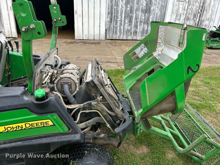 image for item MO9043 2016 John Deere 1580  lawn mower