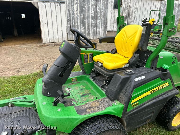image for item MO9043 2016 John Deere 1580  lawn mower
