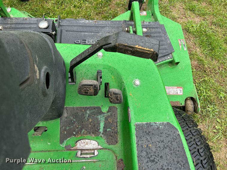 image for item MO9043 2016 John Deere 1580  lawn mower