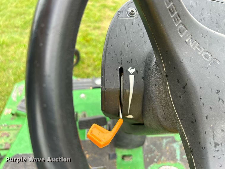 image for item MO9043 2016 John Deere 1580  lawn mower