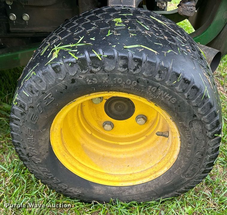 image for item MO9043 2016 John Deere 1580  lawn mower