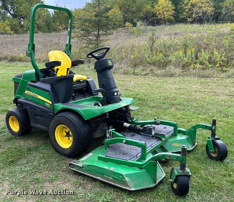 image for item MO9044 John Deere 1580  lawn mower