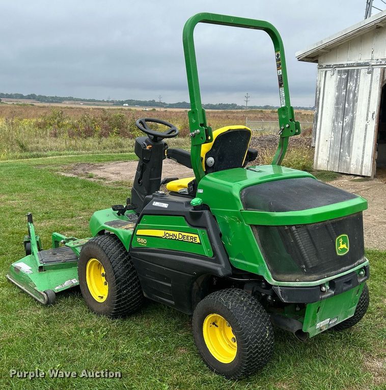 image for item MO9044 John Deere 1580  lawn mower
