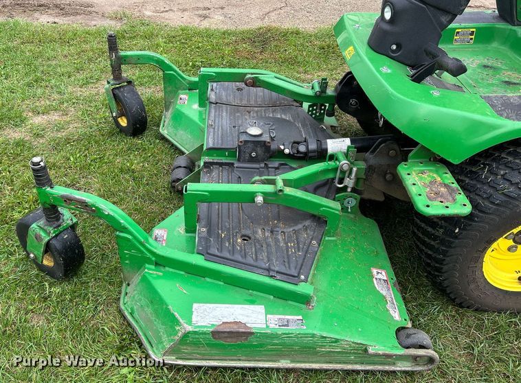 image for item MO9044 John Deere 1580  lawn mower