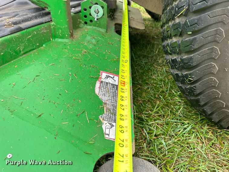 image for item MO9044 John Deere 1580  lawn mower