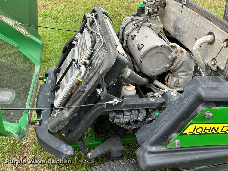 image for item MO9044 John Deere 1580  lawn mower