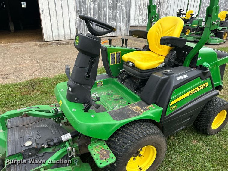 image for item MO9044 John Deere 1580  lawn mower