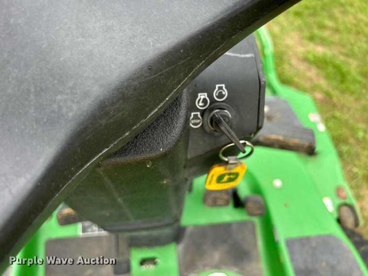 image for item MO9044 John Deere 1580  lawn mower