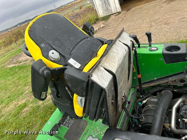 image for item MO9044 John Deere 1580  lawn mower