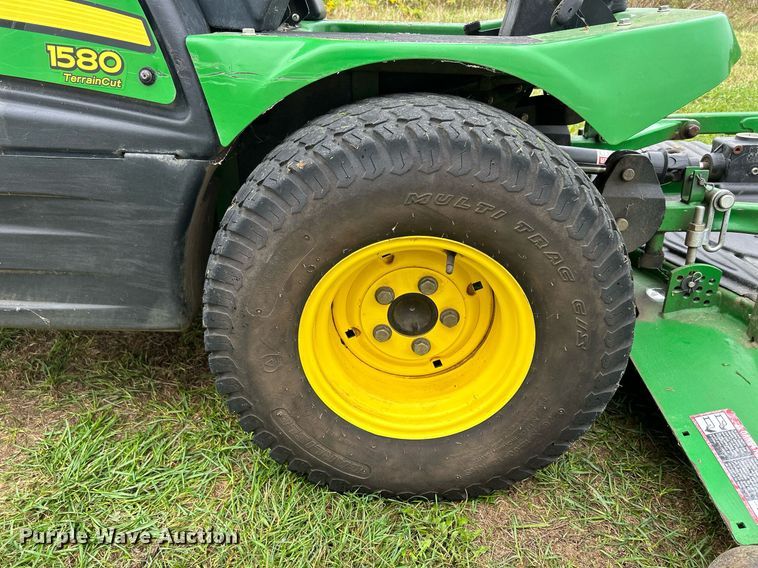 image for item MO9044 John Deere 1580  lawn mower
