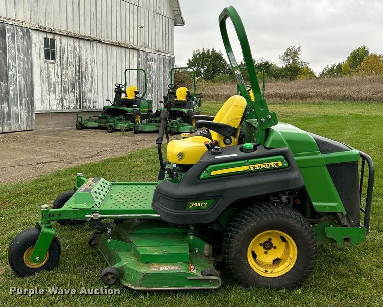 image for item MO9045 John Deere Z997R  ZTR lawn mower