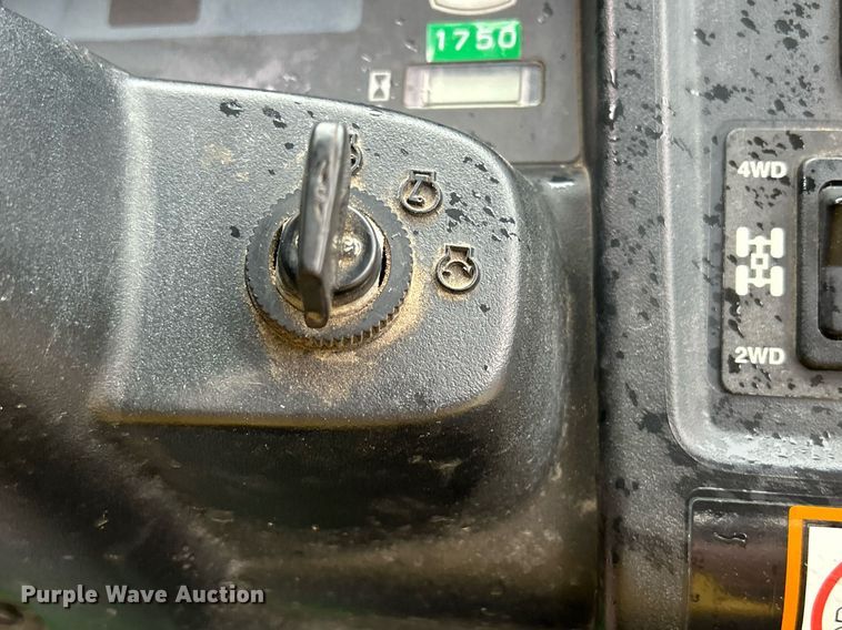 image for item MO9046 2009 John Deere Gator XUV 620i  utility vehicle