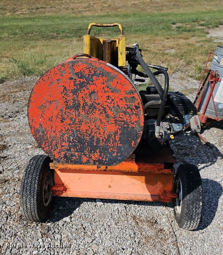 image for item MP9402 Brave  log splitter