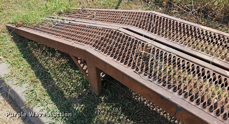 image for item MP9412 Loading ramps