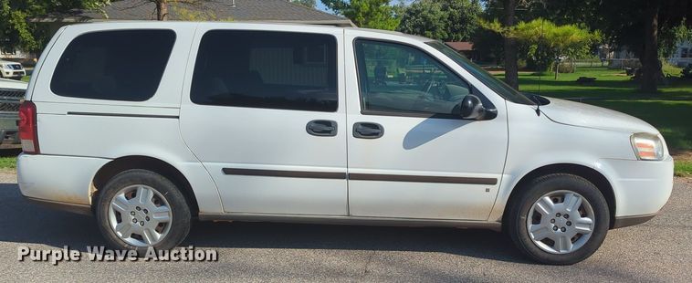 image for item MX9389 2008 Chevrolet Uplander  van
