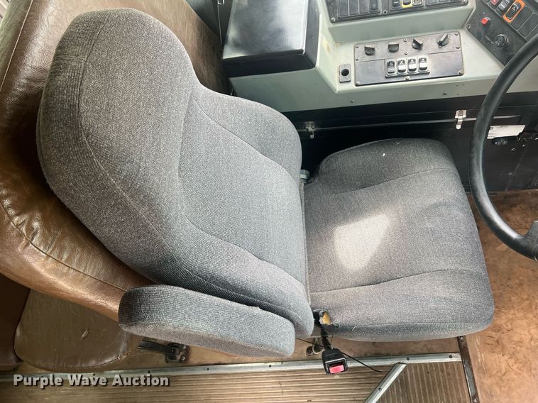 image for item NA9098 2007 Blue Bird  school bus