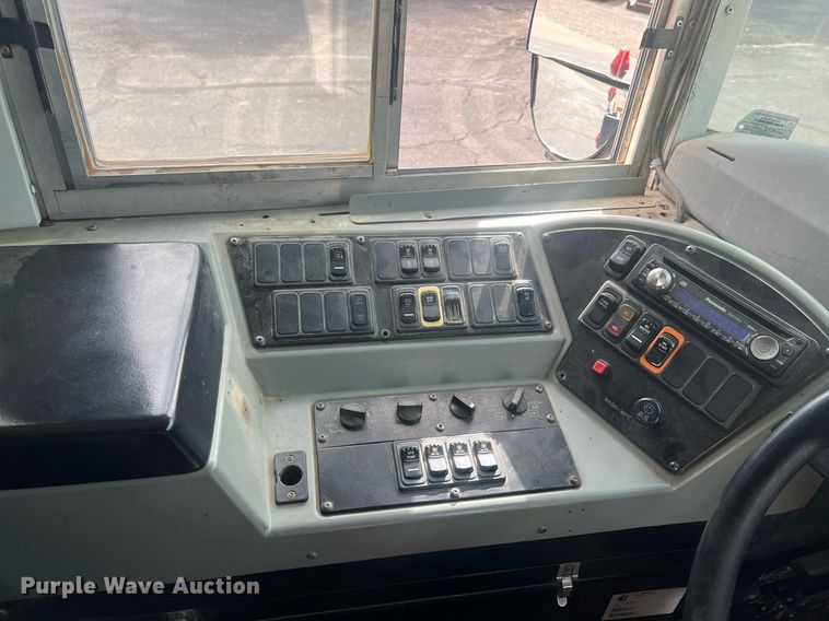 image for item NA9098 2007 Blue Bird  school bus