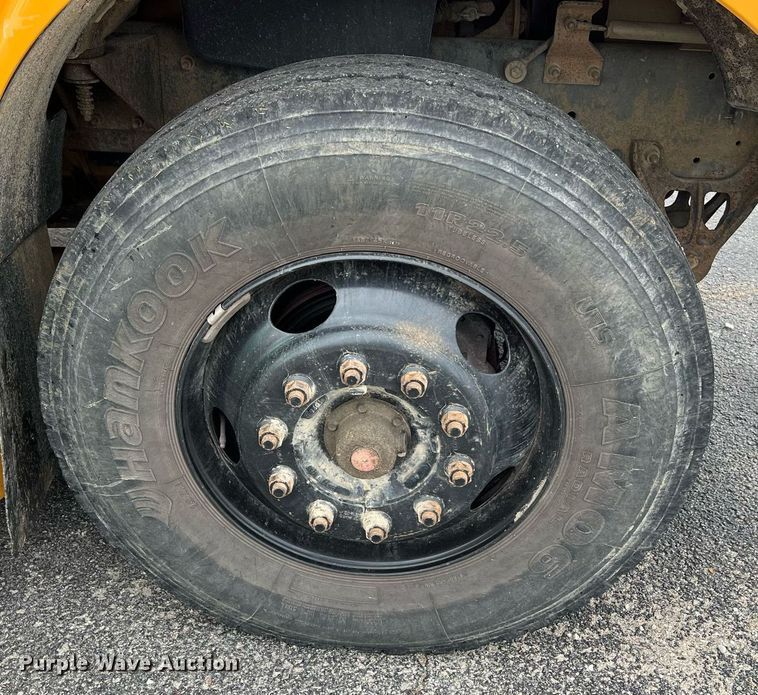 image for item NA9098 2007 Blue Bird  school bus