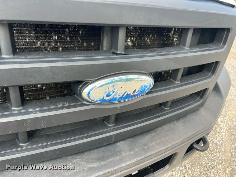 image for item NA9171 2006  Ford F450 Super Duty XL  utility / service truck