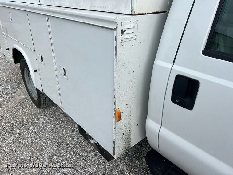 image for item NA9171 2006  Ford F450 Super Duty XL  utility / service truck