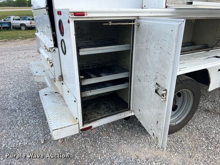 image for item NA9171 2006  Ford F450 Super Duty XL  utility / service truck