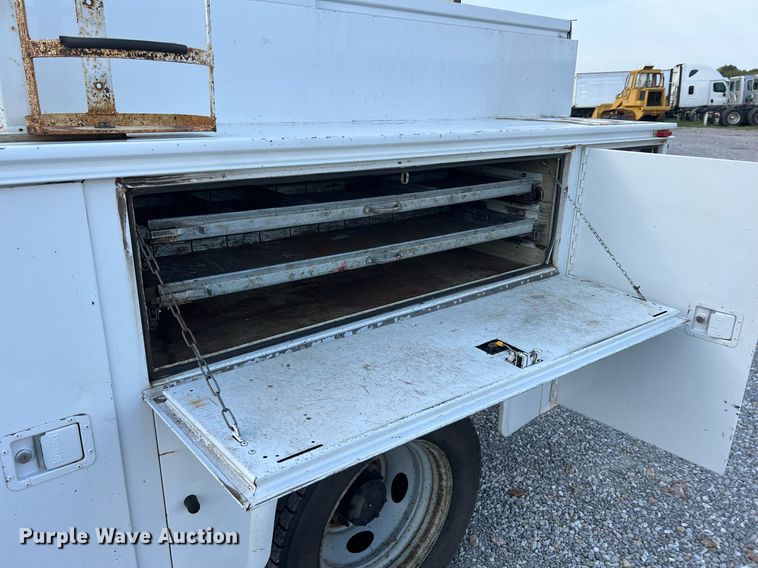 image for item NA9171 2006  Ford F450 Super Duty XL  utility / service truck