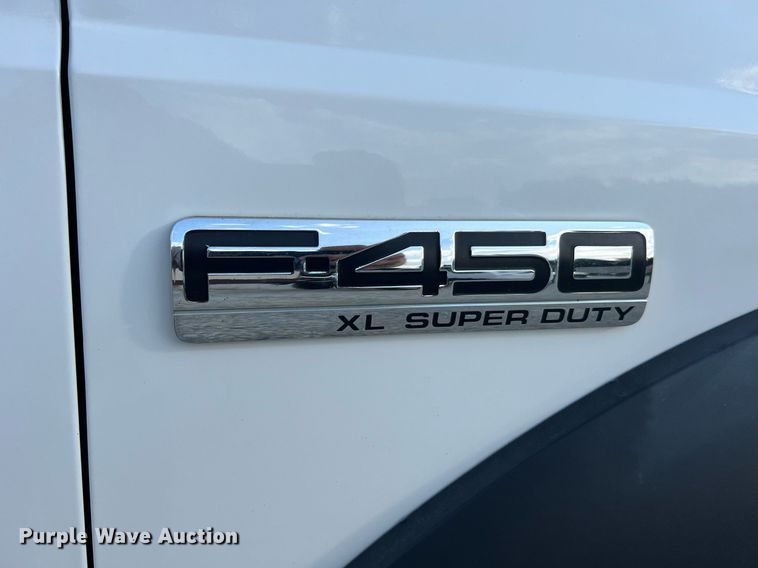 image for item NA9171 2006  Ford F450 Super Duty XL  utility / service truck