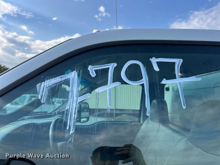 image for item NA9171 2006  Ford F450 Super Duty XL  utility / service truck