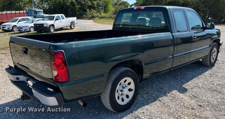 image for item NA9188 2006 Chevrolet Silverado 1500  Ext. Cab pickup truck