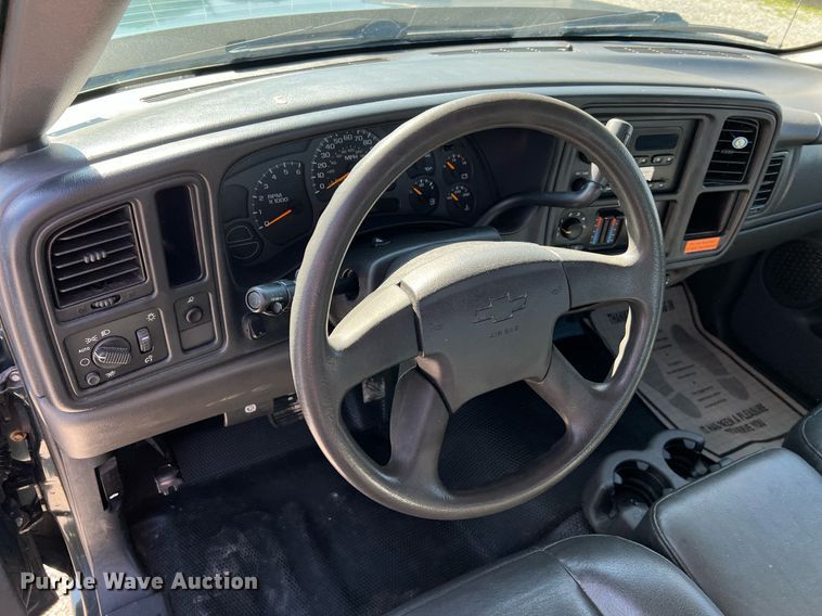 image for item NA9188 2006 Chevrolet Silverado 1500  Ext. Cab pickup truck