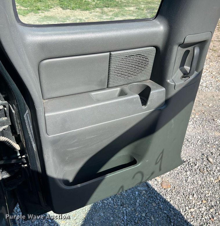 image for item NA9188 2006 Chevrolet Silverado 1500  Ext. Cab pickup truck