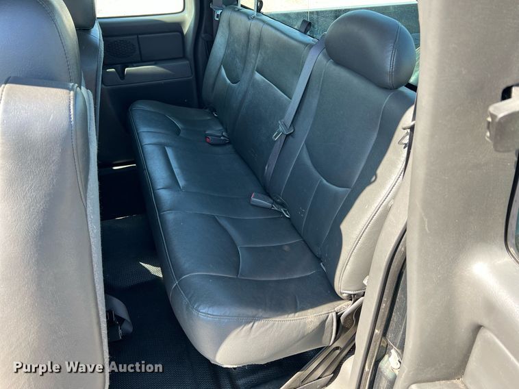 image for item NA9188 2006 Chevrolet Silverado 1500  Ext. Cab pickup truck